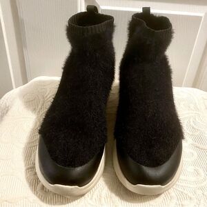 Ugg Australia Black Griffith Wool Sock Sneakers Boots Size 10